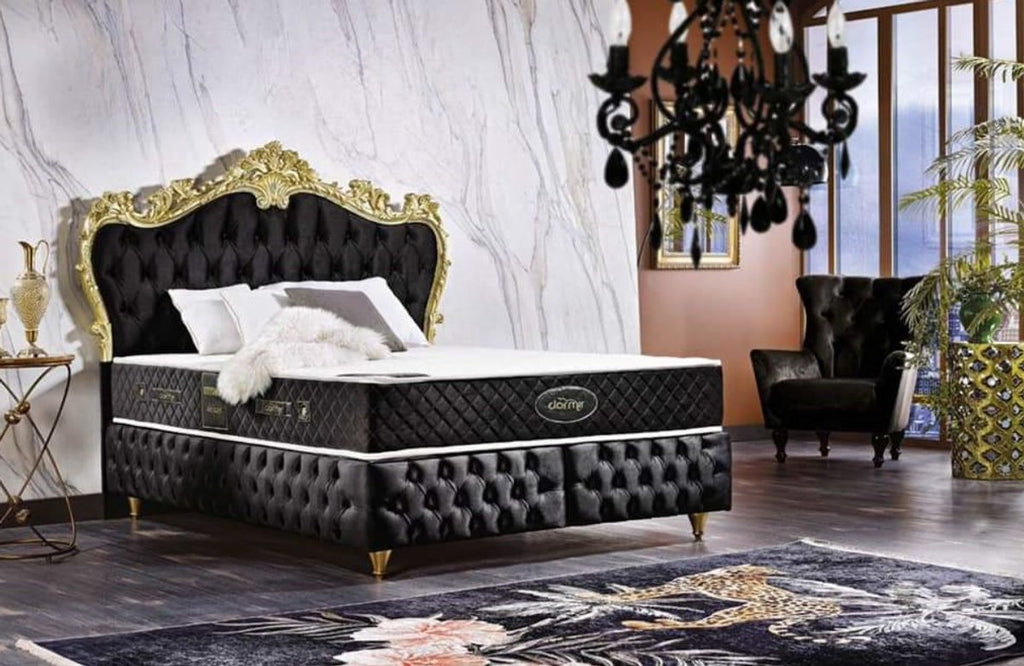 Barock Doppelbett Schwarz / Gold - Prunkvolles Samt Bett mit Matratze - Komplett Set - Barock Schlafzimmer Möbel