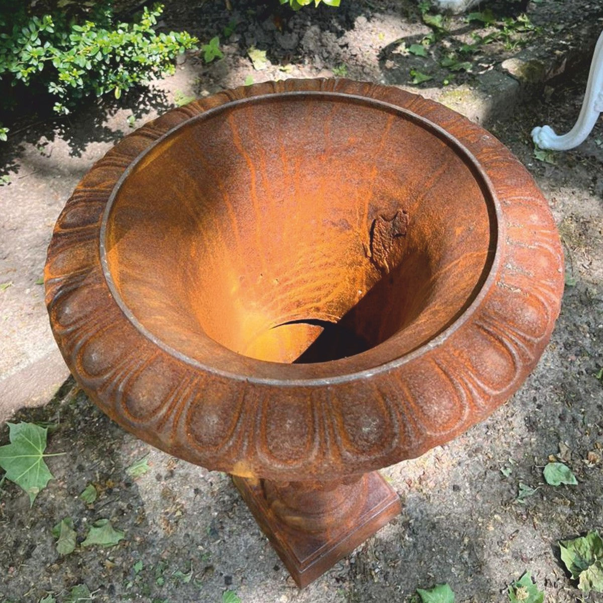 Barock Gusseisen Blumentopf Rost H. 62 cm - Barockstil Garten Deko