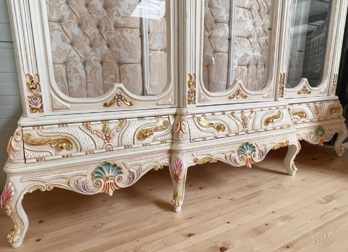 Barock Vitrine Weiß / Beige / Mehrfarbig / Gold - Handgefertigter Massivholz Vitrinenschrank mit 3 Glastüren und Glitzersteinen - Barock Möbel - Edel & Prunkvoll