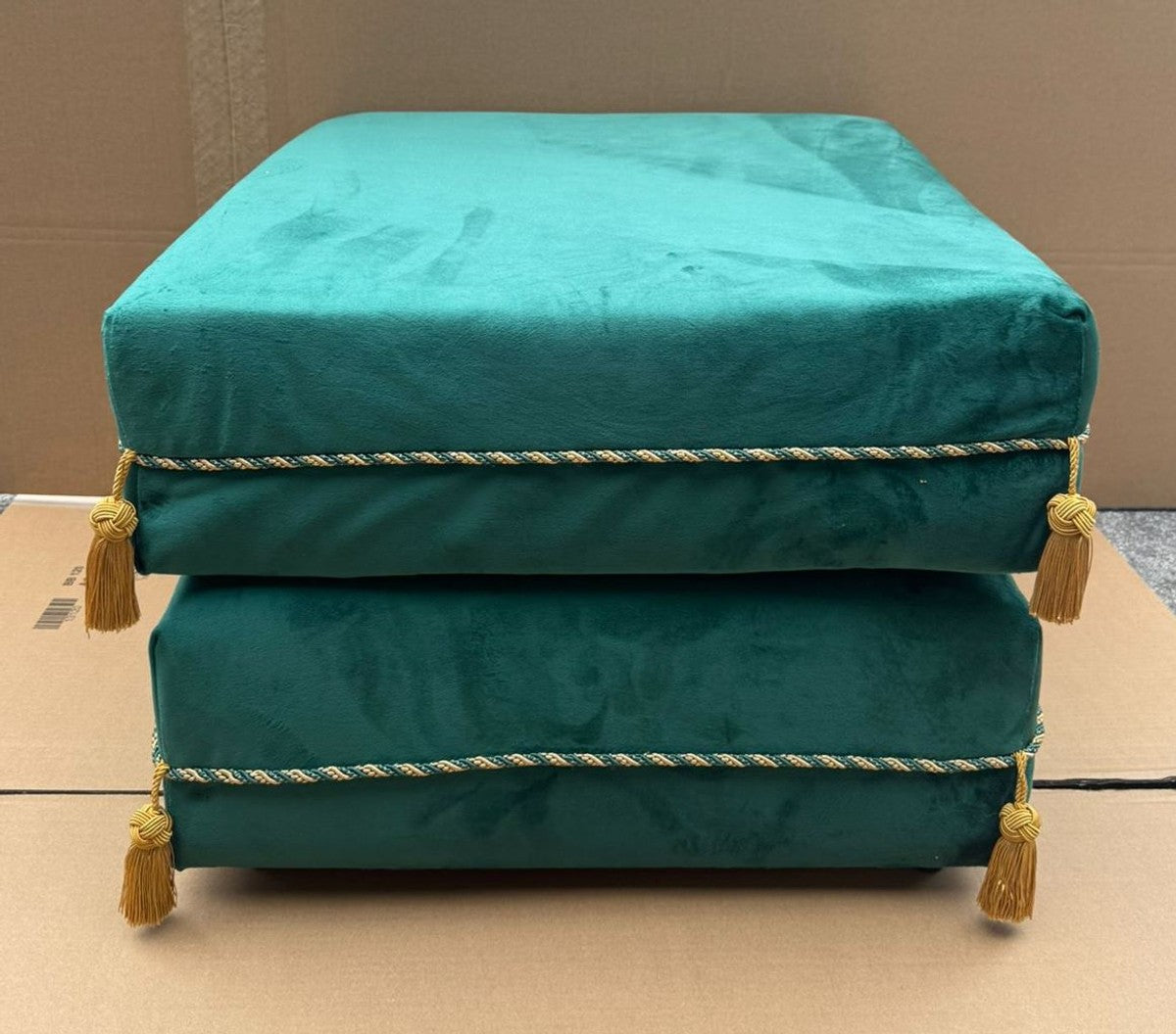 Luxus Samt Hocker Türkis / Gold 57 x 57 x H. 42 cm - Luxus Möbel