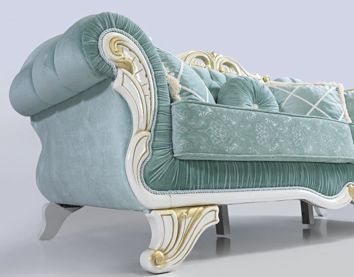 Barock Wohnzimmer Sofa mit Glitzersteinen Hellgrün / Weiß / Gold 235 x 87 x H. 102 cm - Edle Wohnzimmer Möbel im Barockstil