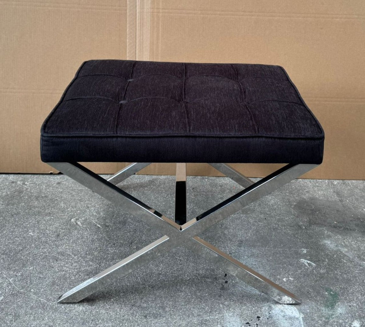 Luxus Hocker Schwarz / Silber 60 x 50 x H. 47 cm - Luxus Möbel