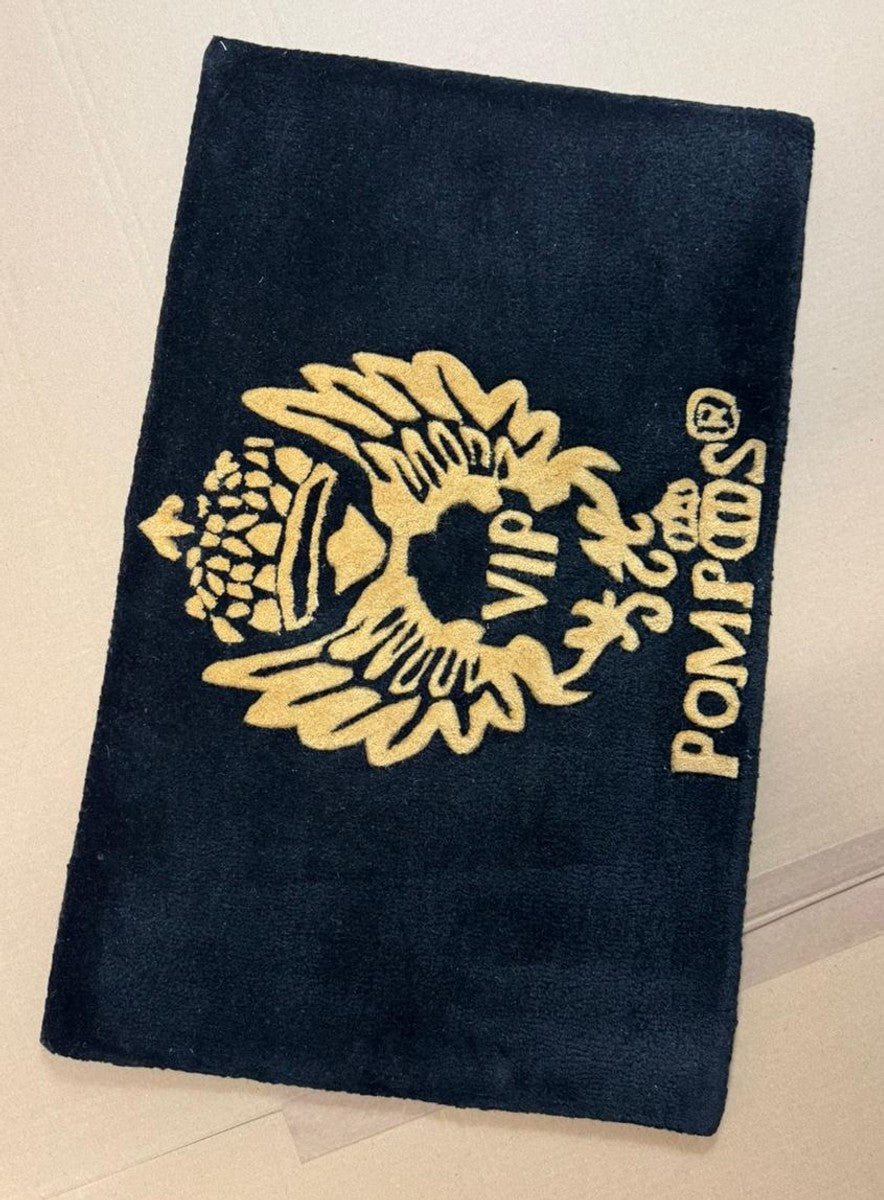 Pompöös by Fußmatte VIP Krone von Harald Glööckler Schwarz / Gold 80 cm